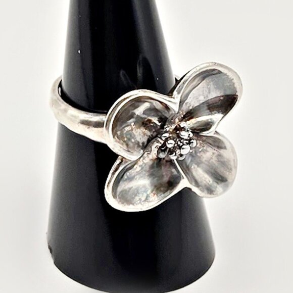 RLM Studio Sterling Silver Dogwood Flower Ring | Size 7.5 Nature Modernist Ring - Picture 6 of 8